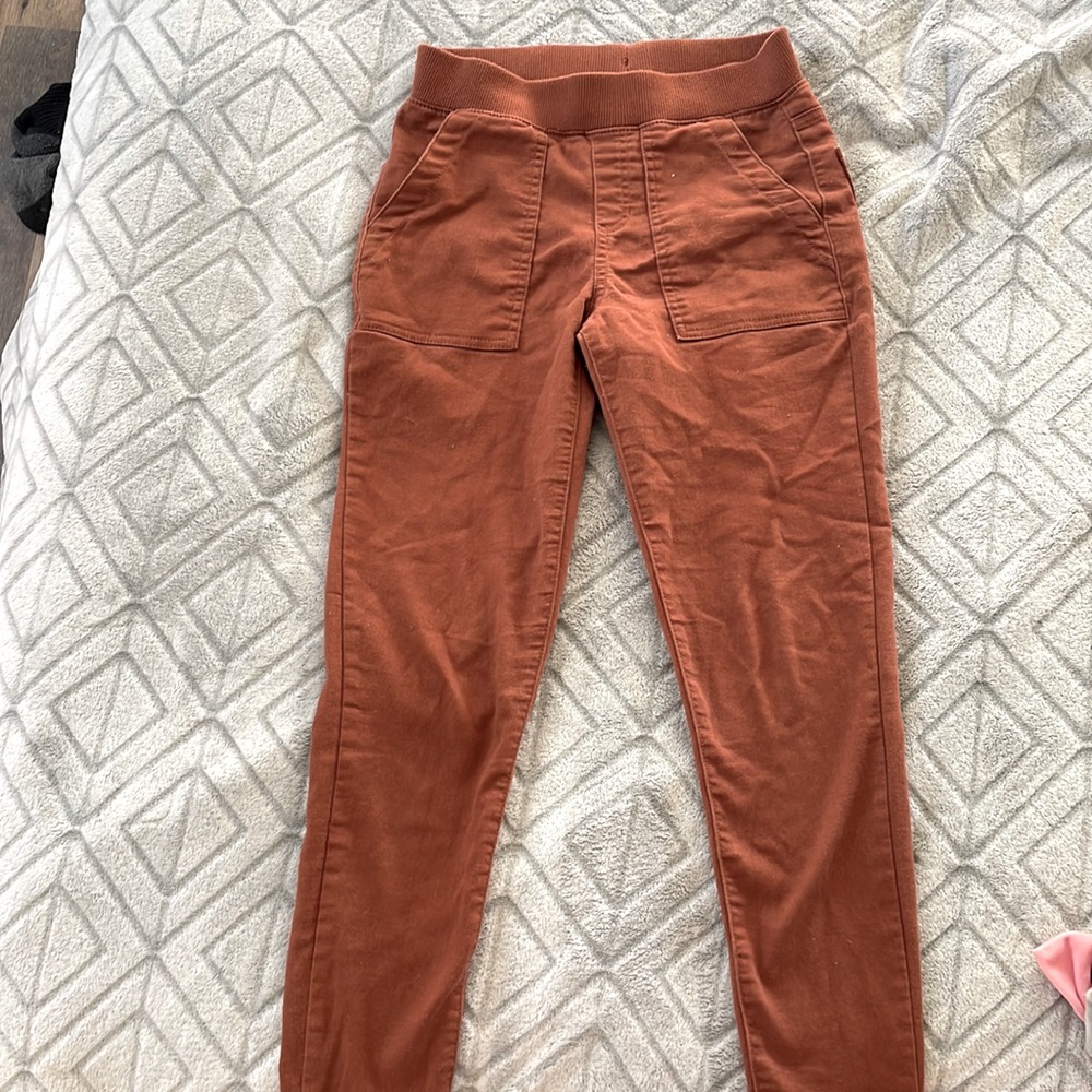 No boundaries Brown fitted pants